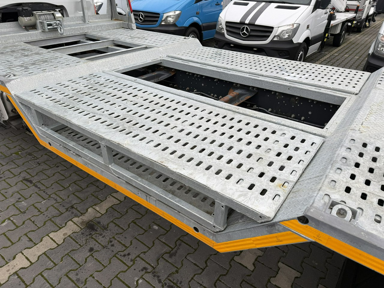 Iveco EUROCARGO 120E25 E6 Laweta Zagłebiana Platforma Pomoc Drogowa - Puksiirauto: pilt 4 Iveco EUROCARGO 120E25 E6 Laweta Zagłebiana Platforma Pomoc Drogowa - Puksiirauto: pilt 4