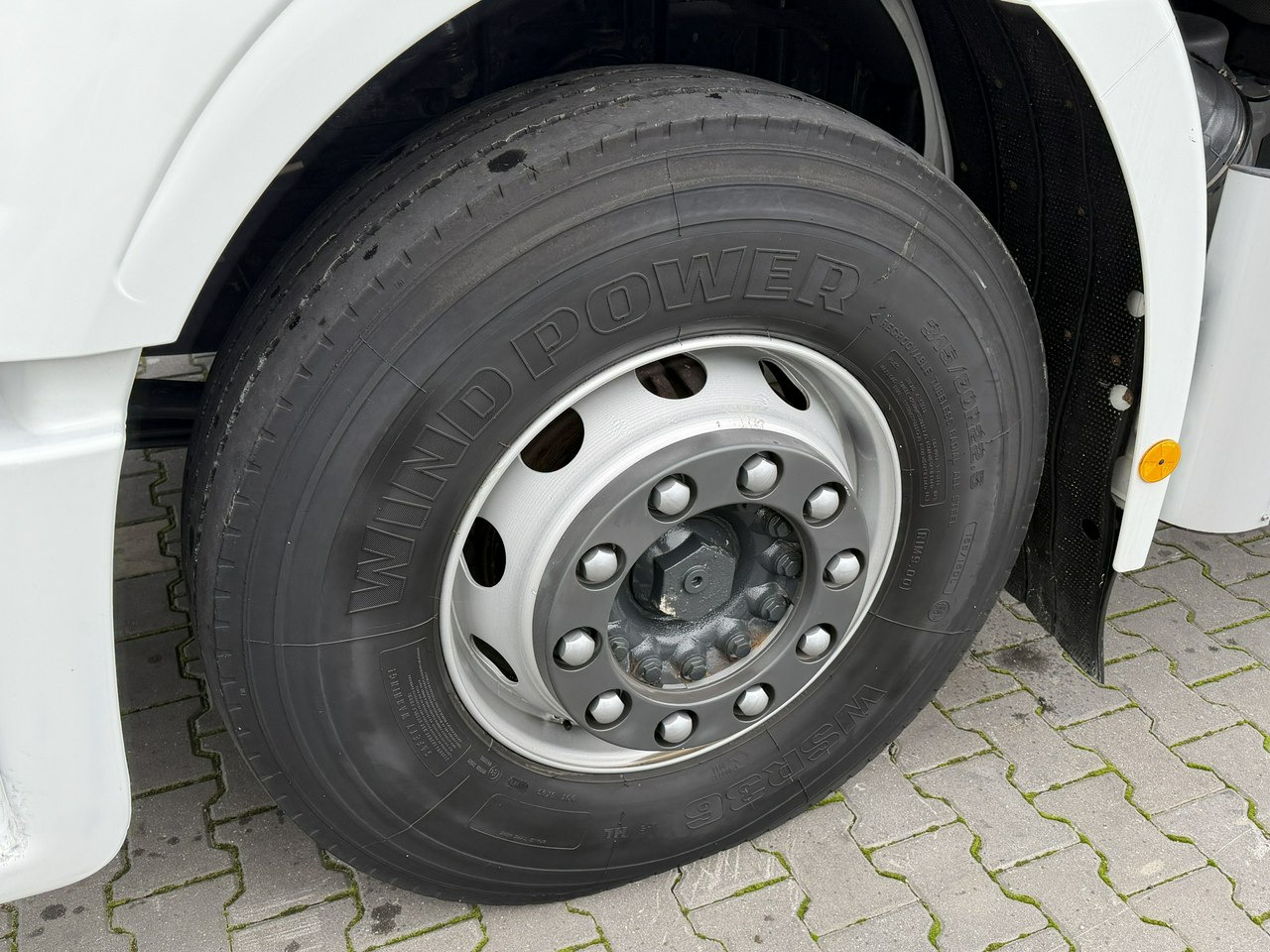 Iveco STRALIS 260S40 E6 Chłodnia Mroźnia Agregat THERMO KING T-1000R - Külmutiga veoauto: pilt 3 Iveco STRALIS 260S40 E6 Chłodnia Mroźnia Agregat THERMO KING T-1000R - Külmutiga veoauto: pilt 3