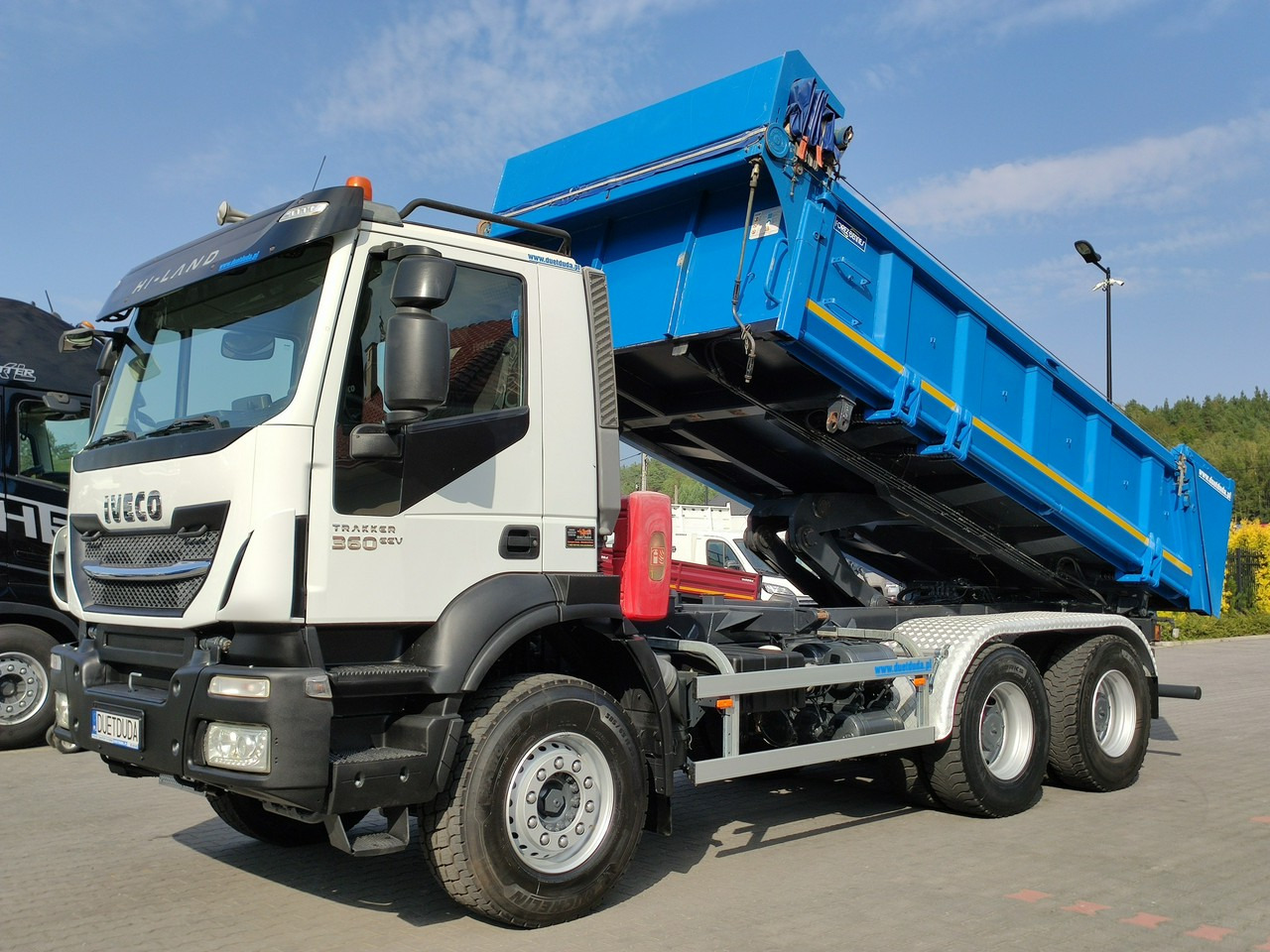 Iveco Trakker 360 EEV Manual 6x4 Wywrot 3-stronny Hydroburta Bok i Tył - Kallurauto: pilt 3 Iveco Trakker 360 EEV Manual 6x4 Wywrot 3-stronny Hydroburta Bok i Tył - Kallurauto: pilt 3