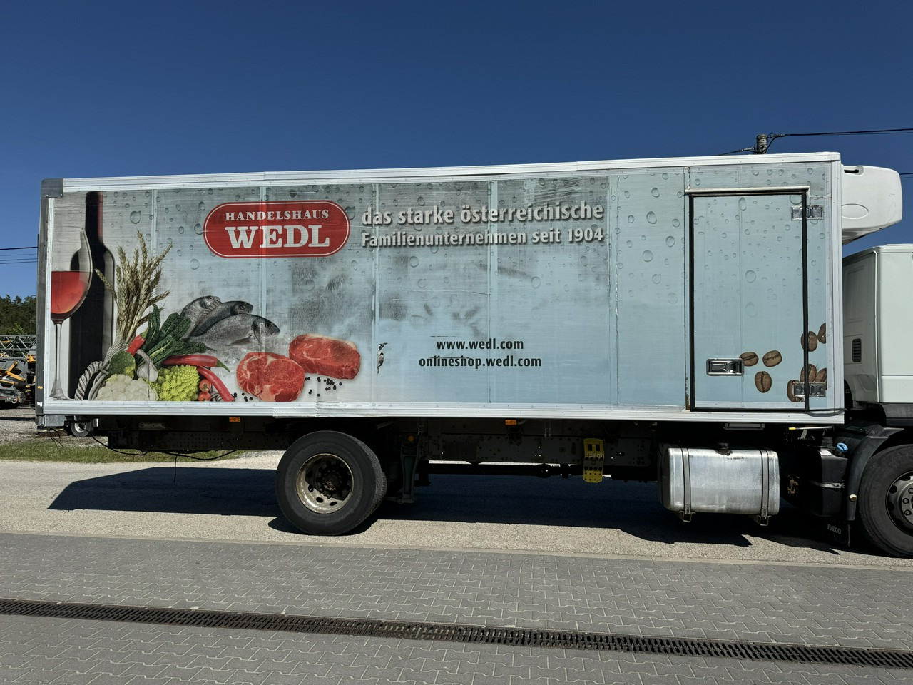 Iveco Zabudowa Chłodnia Agregat Carrier Supra 950Mt + Winda - Külmiku vahetuskorpus: pilt 1 Iveco Zabudowa Chłodnia Agregat Carrier Supra 950Mt + Winda - Külmiku vahetuskorpus: pilt 1