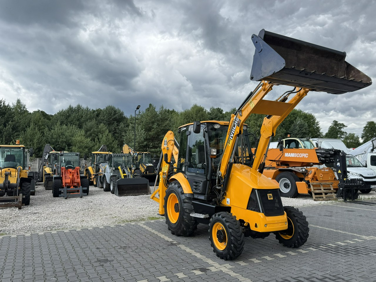 JCB MIDI CX Szybkozłącze Nowe Opony bez luzów i wycieków Super Stan - Ekskavaator-laadur: pilt 3 JCB MIDI CX Szybkozłącze Nowe Opony bez luzów i wycieków Super Stan - Ekskavaator-laadur: pilt 3