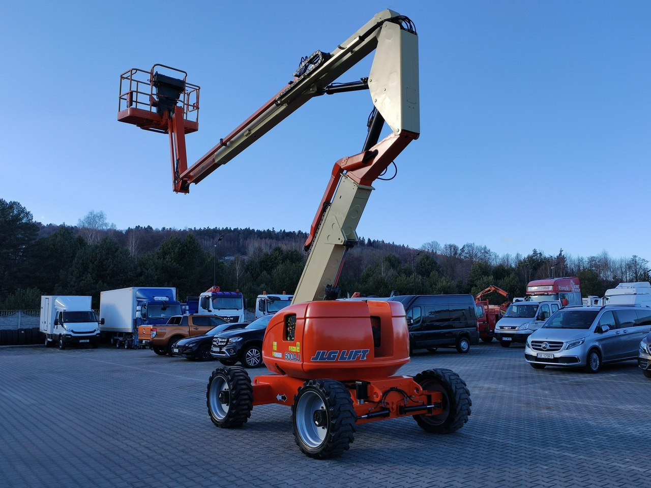 Liigendpoom JLG 600AJ 4x4 PODNOŚNIK PRZEGUBOWY: pilt 11