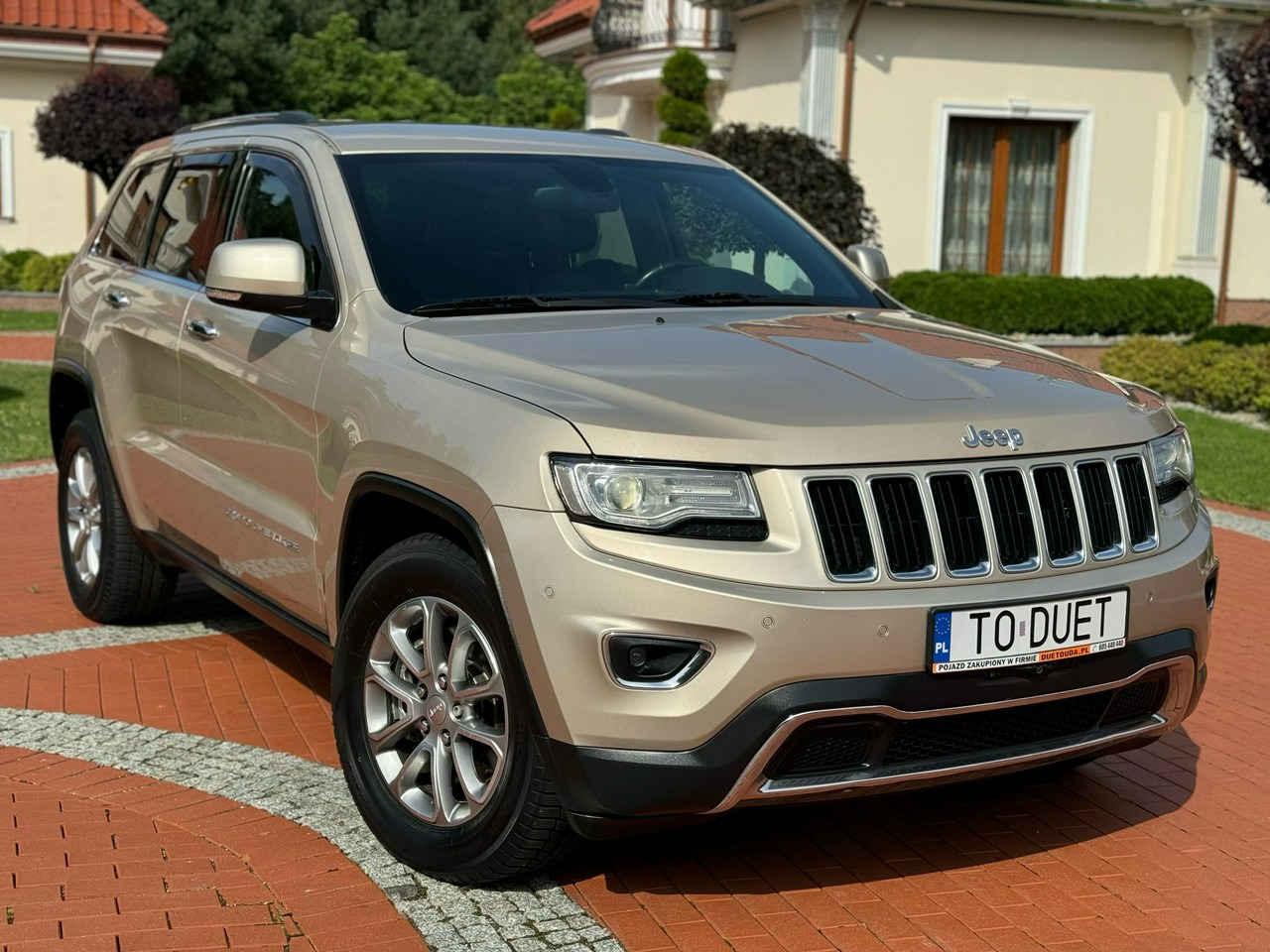 Jeep Grand Cherokee - Maastur: pilt 2 Jeep Grand Cherokee - Maastur: pilt 2