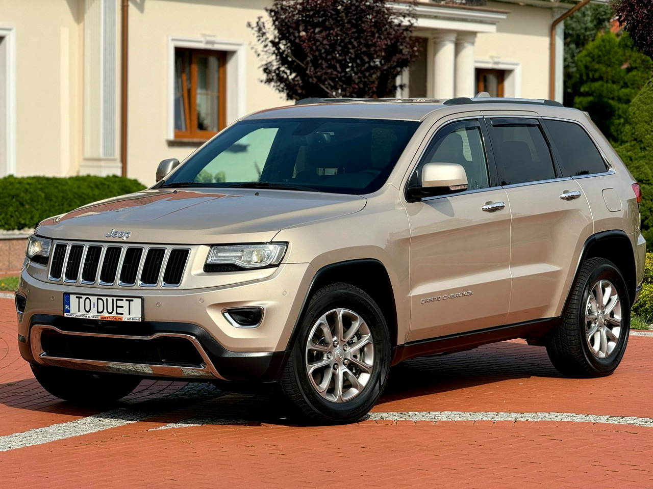 Jeep Grand Cherokee - Maastur: pilt 1 Jeep Grand Cherokee - Maastur: pilt 1