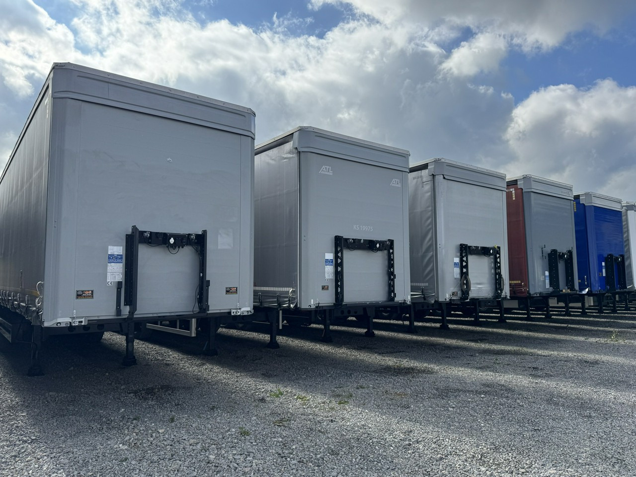 Kogel Coil mulda 3 Osie SAF Dach i Boki Zsuwane - Tentpoolhaagis: pilt 2 Kogel Coil mulda 3 Osie SAF Dach i Boki Zsuwane - Tentpoolhaagis: pilt 2