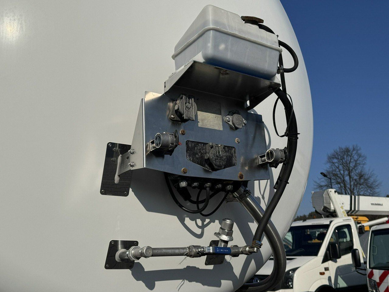 Lag Spożywcza Magyar Izolowana Webasto Pompa Elektryczna do Zrzutu - Tsistern poolhaagis: pilt 5 Lag Spożywcza Magyar Izolowana Webasto Pompa Elektryczna do Zrzutu - Tsistern poolhaagis: pilt 5