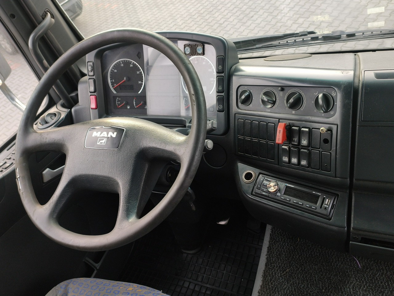 Tsisternauto MAN TGA 26.310 Autocysterna z Dystrybucją: pilt 35