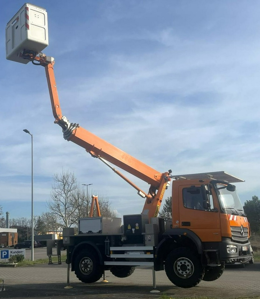 Mercedes Atego 718 E6 4x4 Zwyżka PALFINGER P210 BK Podnośnik Koszowy - Veoautolt tõusev platvorm: pilt 3 Mercedes Atego 718 E6 4x4 Zwyżka PALFINGER P210 BK Podnośnik Koszowy - Veoautolt tõusev platvorm: pilt 3