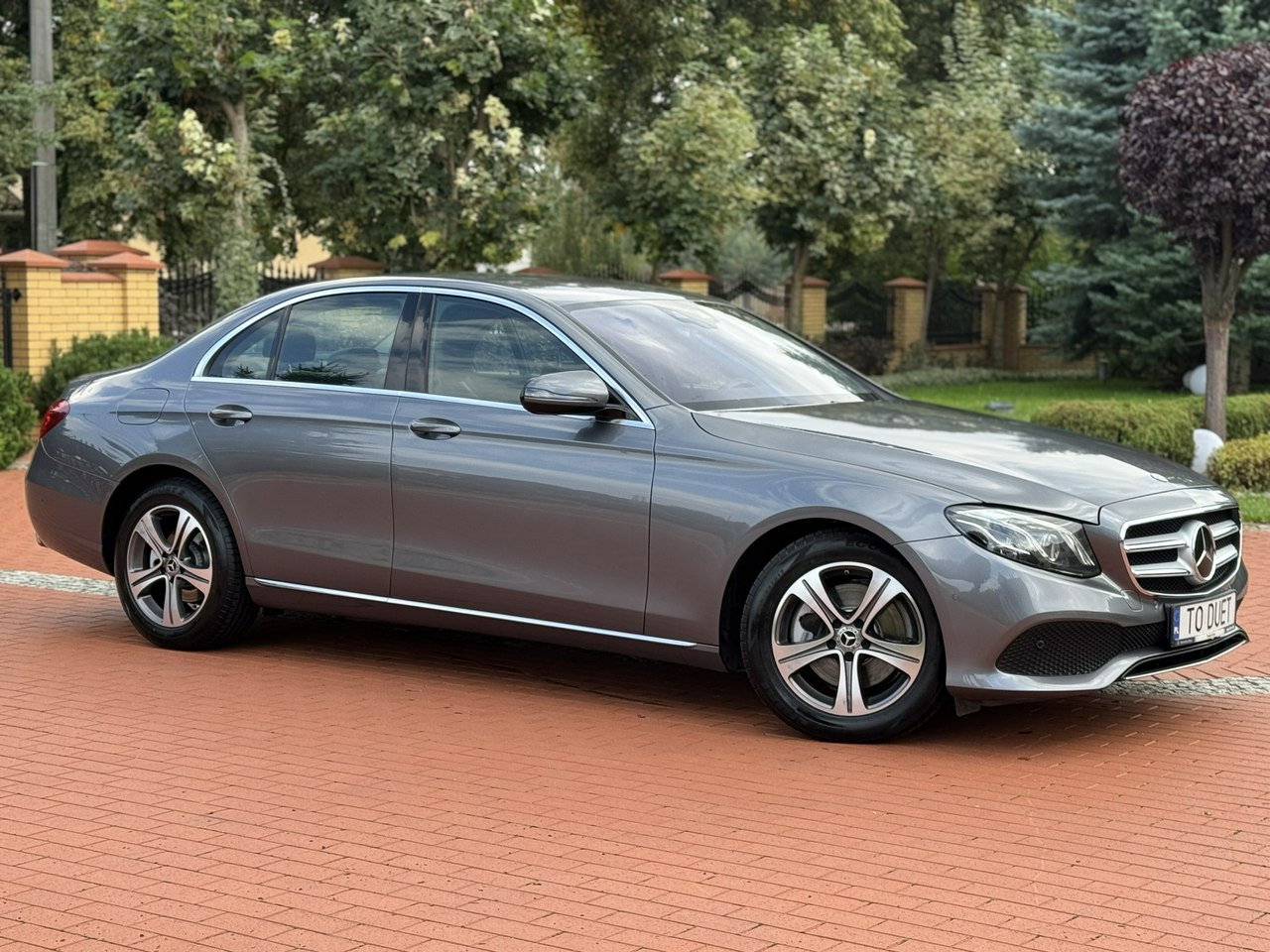 Sedaan Mercedes E 220: pilt 7