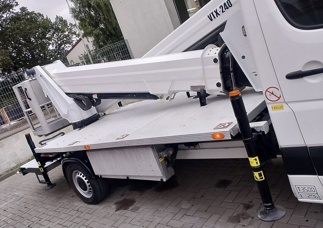 Mercedes Sprinter Zwyżka Podnośnik Koszowy VERSALIFT VTX-240 UDT - Veoautolt tõusev platvorm: pilt 4 Mercedes Sprinter Zwyżka Podnośnik Koszowy VERSALIFT VTX-240 UDT - Veoautolt tõusev platvorm: pilt 4
