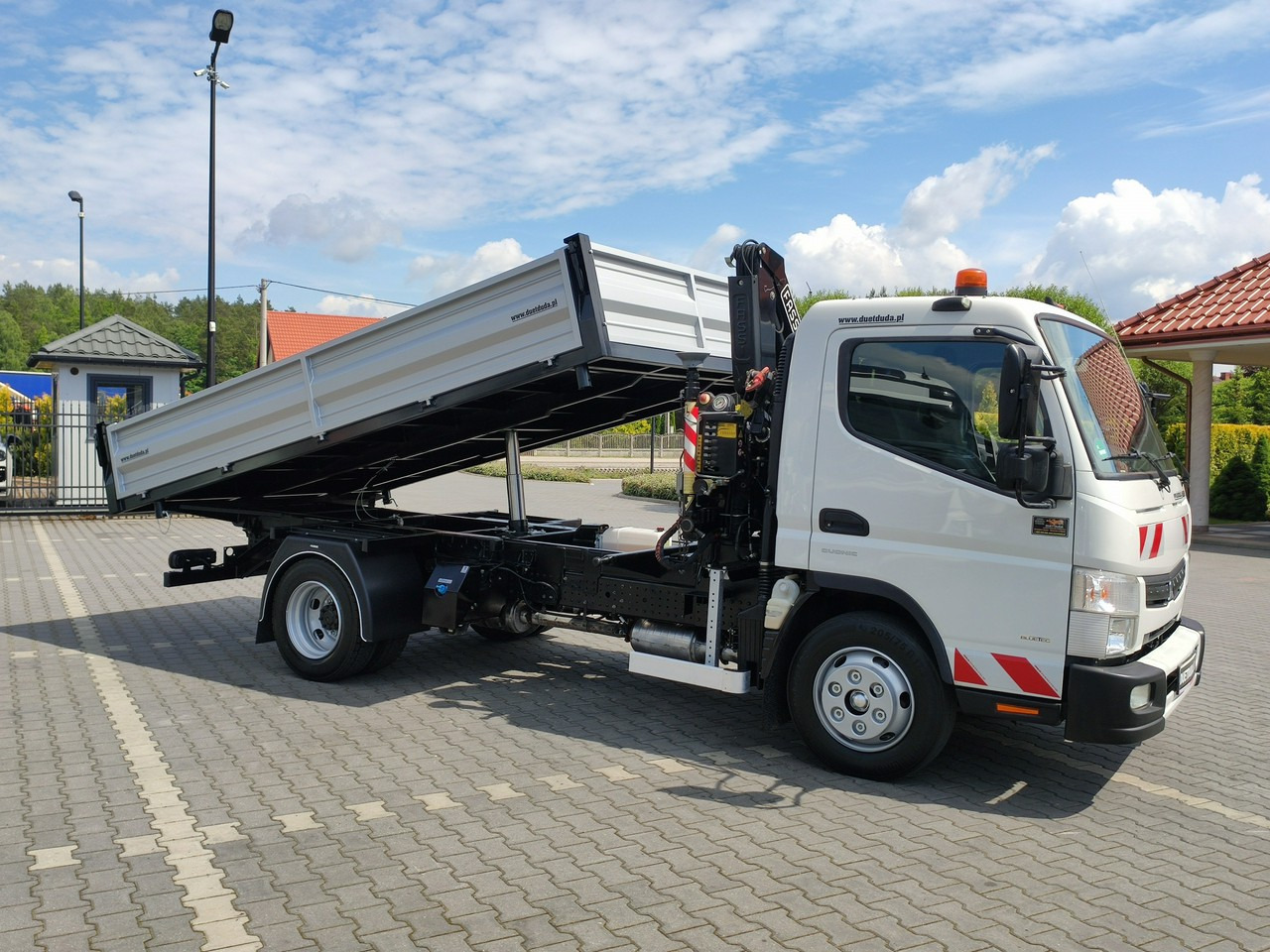 Mitsubishi Canter Fuso 9C18 3.0/180KM HDS FASSI F30 Wywrotka 3-stronna - Kallurauto: pilt 5 Mitsubishi Canter Fuso 9C18 3.0/180KM HDS FASSI F30 Wywrotka 3-stronna - Kallurauto: pilt 5