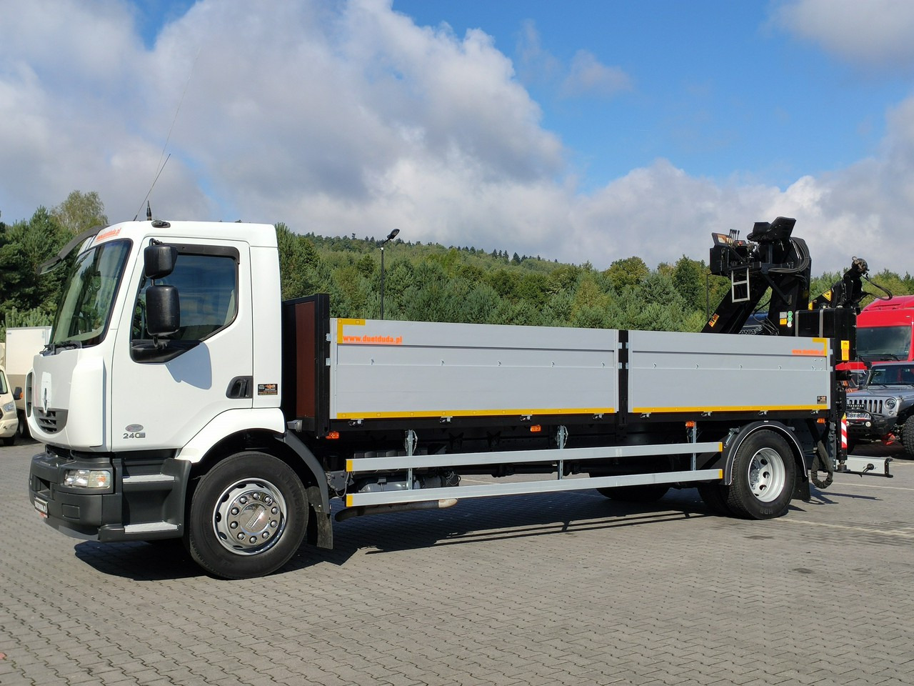 Renault Midlum 180.240DXI + HDS HYVA HB170E2 Udzwig 3.6Tony - Madelveok/ Platvormveok, Kraanaga veoauto: pilt 3 Renault Midlum 180.240DXI + HDS HYVA HB170E2 Udzwig 3.6Tony - Madelveok/ Platvormveok, Kraanaga veoauto: pilt 3