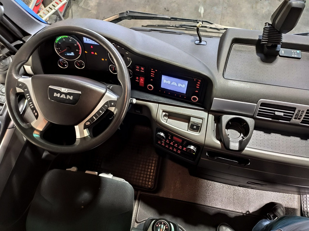 Sadulveok MAN TGX 18.480 STANDARD XXL E6 Bogato Wyposażony UNIKAT STAN !!!: pilt 25