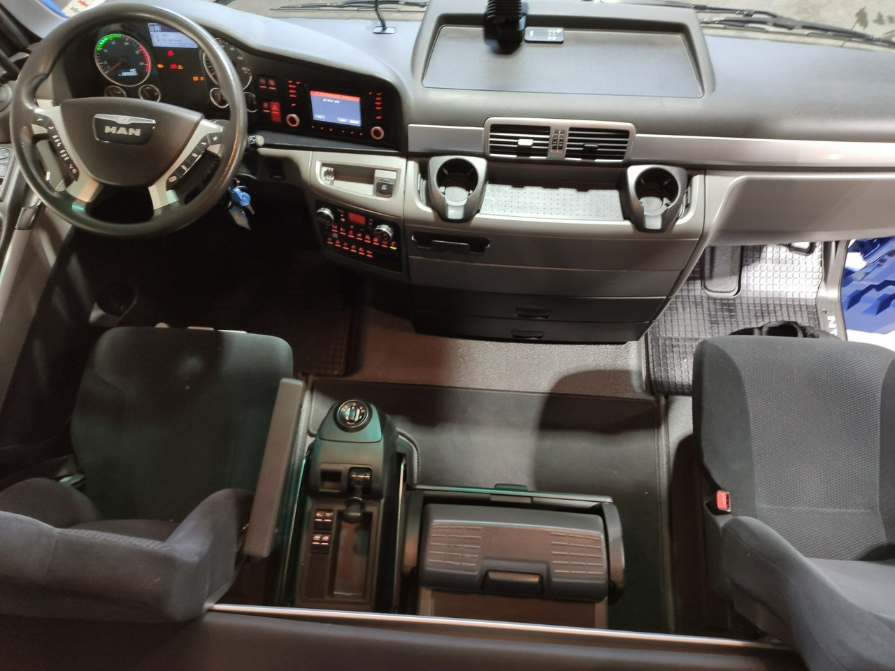 Sadulveok MAN TGX 18.480 STANDARD XXL E6 Bogato Wyposażony UNIKAT STAN !!!: pilt 23