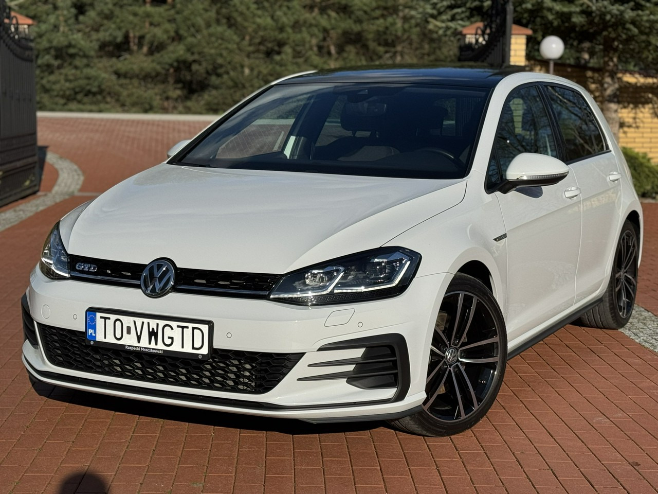 Volkswagen Golf - Luukpära: pilt 2 Volkswagen Golf - Luukpära: pilt 2
