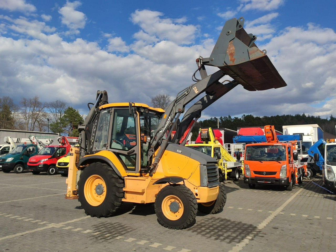 Volvo BL61B Oryginalna Bez Luzów i Wycieków Zadbana Sprawna Super Stan - Ekskavaator-laadur: pilt 2 Volvo BL61B Oryginalna Bez Luzów i Wycieków Zadbana Sprawna Super Stan - Ekskavaator-laadur: pilt 2