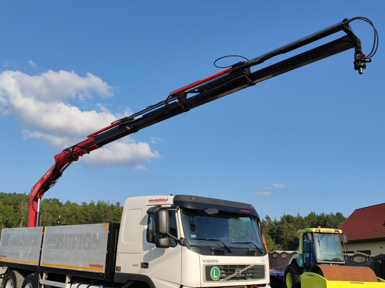 Madelveok/ Platvormveok, Kraanaga veoauto Volvo FM 440 6x4 HDS FASSI F170 Składany w Literę Z: pilt 15