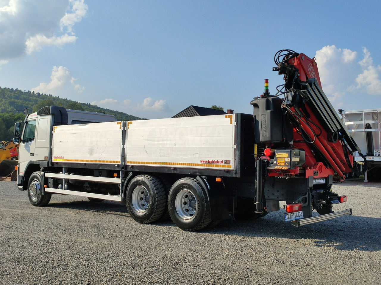 Madelveok/ Platvormveok, Kraanaga veoauto Volvo FM 440 6x4 HDS FASSI F170 Składany w Literę Z: pilt 22