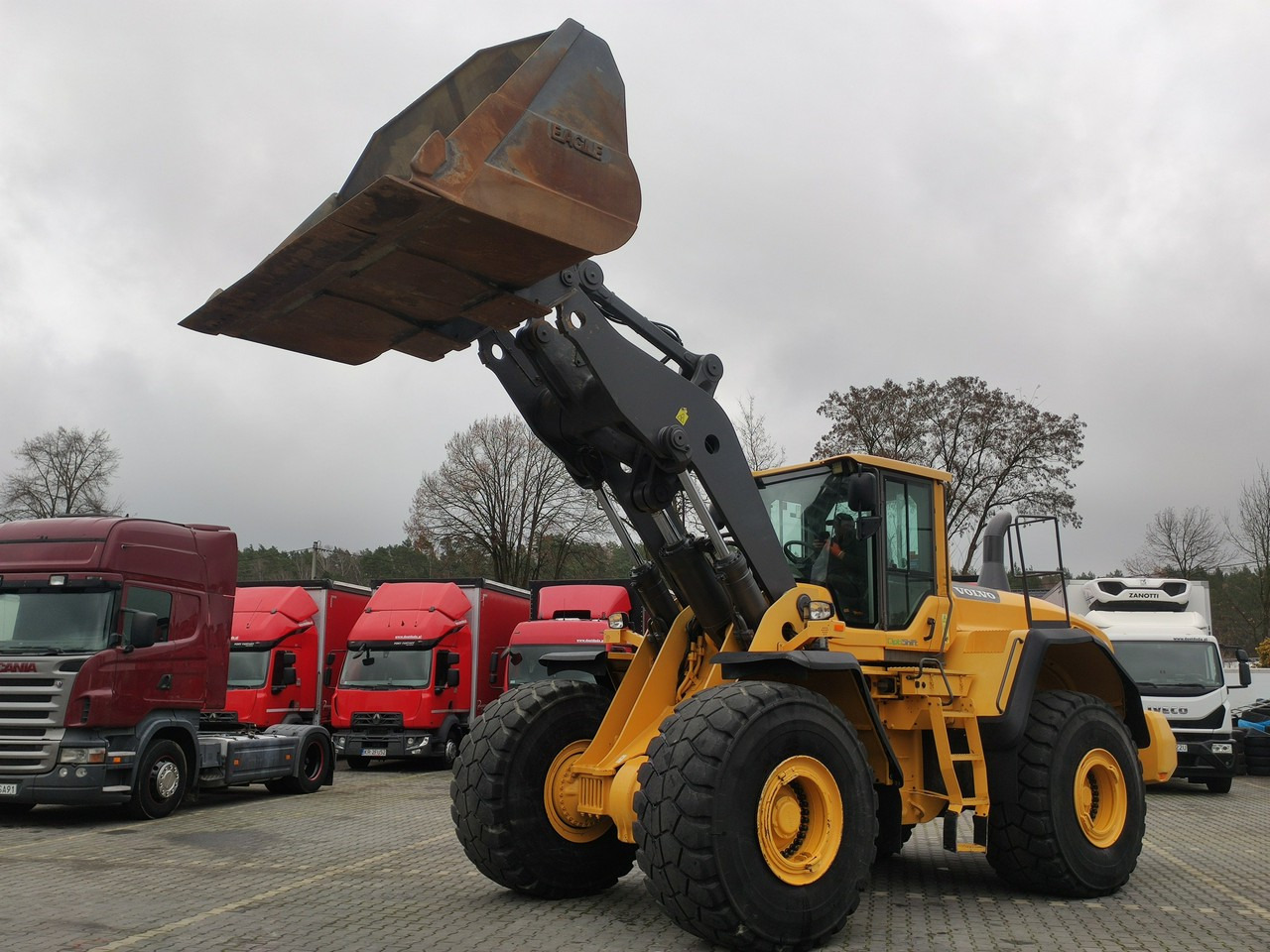 Volvo L 220G - Rataslaadur: pilt 2 Volvo L 220G - Rataslaadur: pilt 2