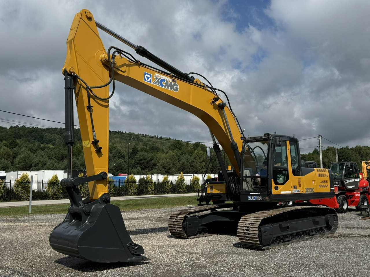 XCMG XE 250C 25ton Bez DPF i Adblue Stan Jak Nowy - Lintekskavaator: pilt 3 XCMG XE 250C 25ton Bez DPF i Adblue Stan Jak Nowy - Lintekskavaator: pilt 3