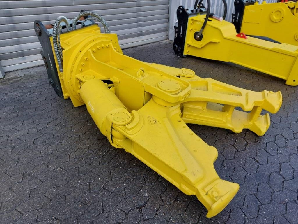 Atlas Copco CC2500 - Lammutuskäärid: pilt 1 Atlas Copco CC2500 - Lammutuskäärid: pilt 1
