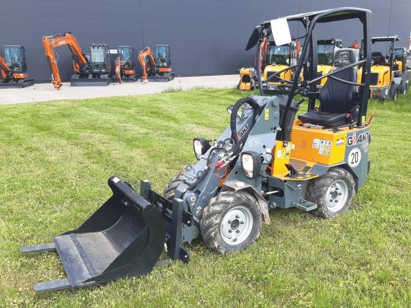 Giant G 1100 Tele - Teleskooprataslaadur: pilt 2 Giant G 1100 Tele - Teleskooprataslaadur: pilt 2