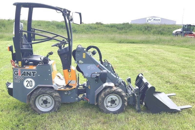 Giant G 1100 Tele - Teleskooprataslaadur: pilt 4 Giant G 1100 Tele - Teleskooprataslaadur: pilt 4