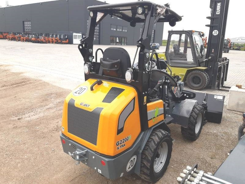 Giant G 2200 E X-Tra Elektro / electric - Kompaktlaadur: pilt 4 Giant G 2200 E X-Tra Elektro / electric - Kompaktlaadur: pilt 4