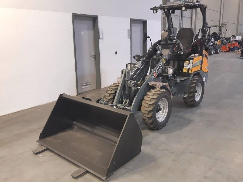 Giant G 2200 E X-Tra Elektro / electric - Kompaktlaadur: pilt 3 Giant G 2200 E X-Tra Elektro / electric - Kompaktlaadur: pilt 3