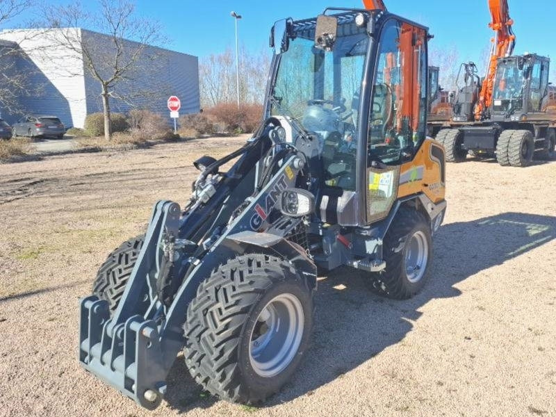 Giant G 2700 E X-Tra Elektro / electric - Kompaktlaadur: pilt 2 Giant G 2700 E X-Tra Elektro / electric - Kompaktlaadur: pilt 2