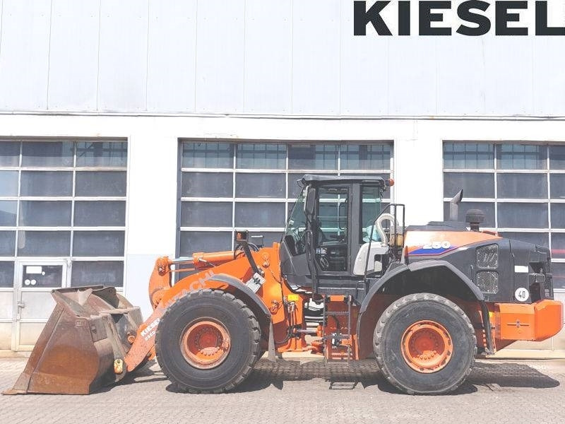 Hitachi ZW 250-6 - Rataslaadur: pilt 1 Hitachi ZW 250-6 - Rataslaadur: pilt 1