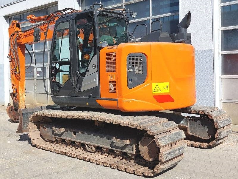 Hitachi ZX 135 US-6 - Lintekskavaator: pilt 3 Hitachi ZX 135 US-6 - Lintekskavaator: pilt 3