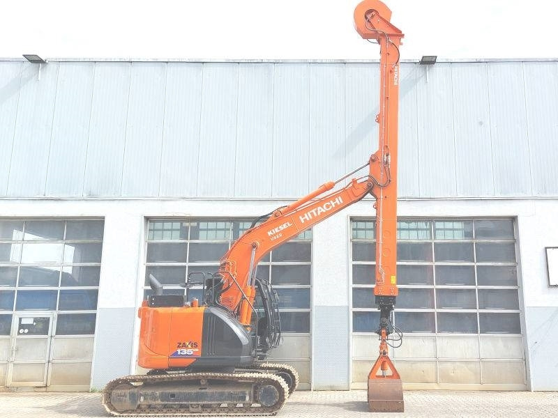 Hitachi ZX 135 US-6 Teledipper - Lintekskavaator: pilt 5 Hitachi ZX 135 US-6 Teledipper - Lintekskavaator: pilt 5