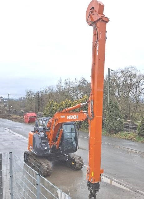 Hitachi ZX 135 US-6 Teledipper - Lintekskavaator: pilt 4 Hitachi ZX 135 US-6 Teledipper - Lintekskavaator: pilt 4