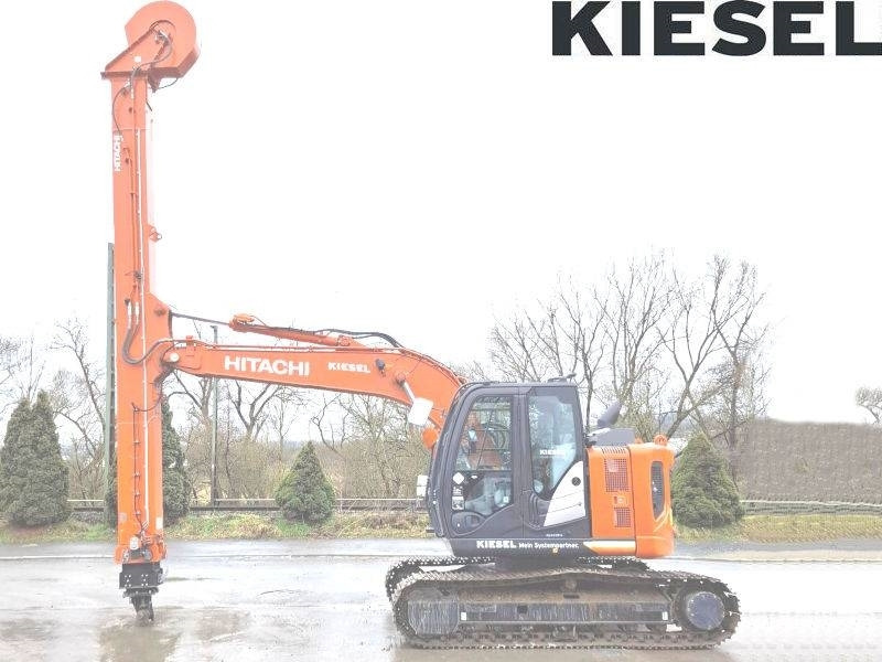 Hitachi ZX 135 US-6 Teledipper - Lintekskavaator: pilt 1 Hitachi ZX 135 US-6 Teledipper - Lintekskavaator: pilt 1