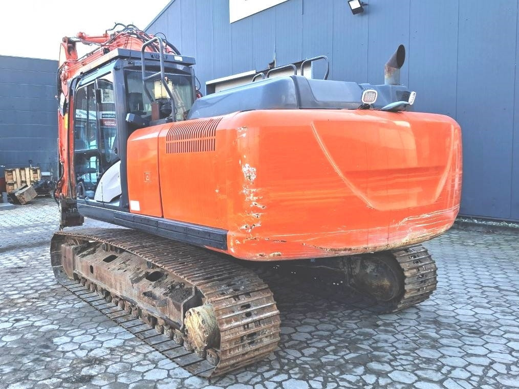 Hitachi ZX 210 LC-6 - Lintekskavaator: pilt 3 Hitachi ZX 210 LC-6 - Lintekskavaator: pilt 3