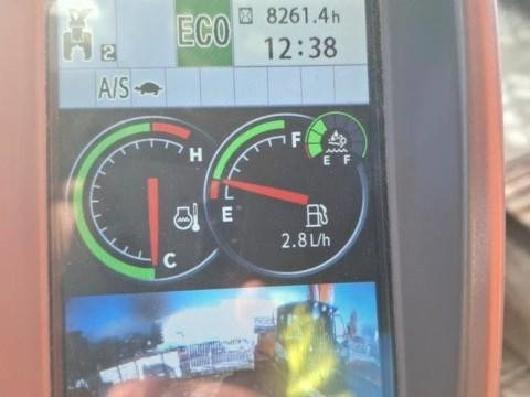 Lintekskavaator Hitachi ZX 210 LC-6: pilt 11