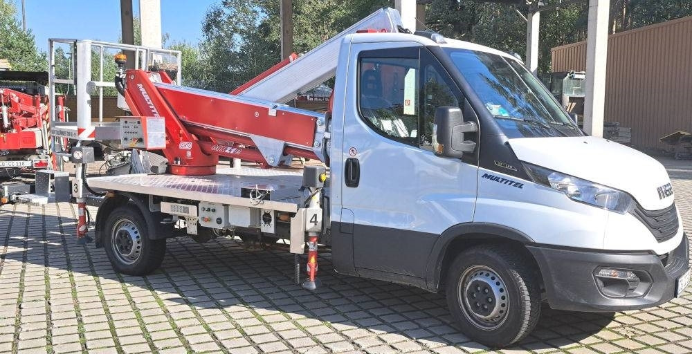 Iveco Multitel MX210 Arbeitsbühne - Veoautolt tõusev platvorm: pilt 2 Iveco Multitel MX210 Arbeitsbühne - Veoautolt tõusev platvorm: pilt 2