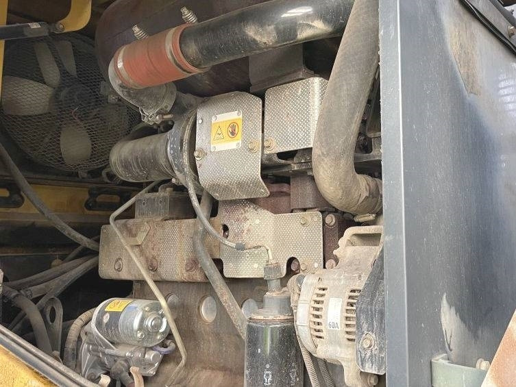 Komatsu WA 200 PT-5 - Rataslaadur: pilt 5 Komatsu WA 200 PT-5 - Rataslaadur: pilt 5