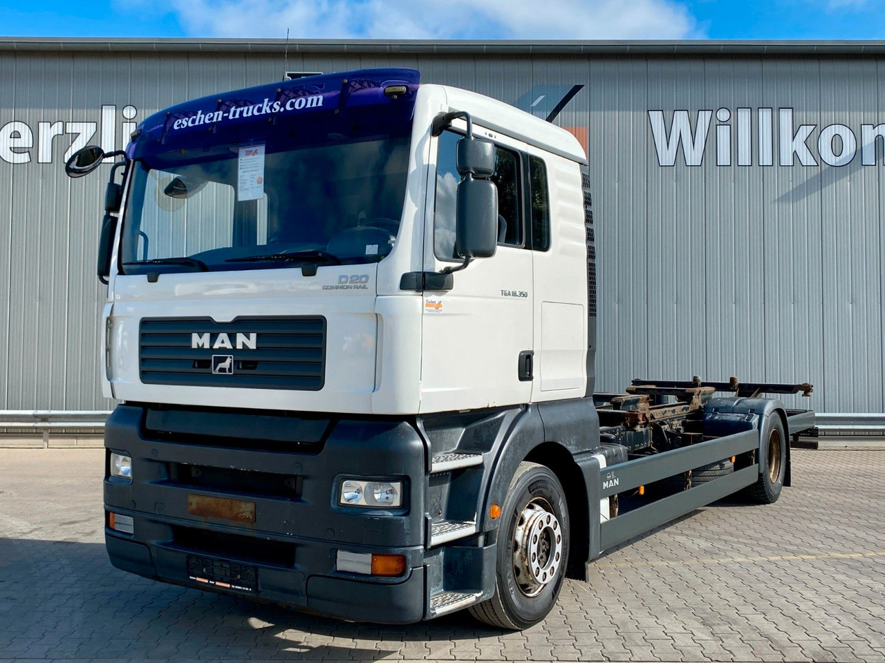 MAN TGA 18.350 LL Fahrschule*Driving school*5 Sitze MAN TGA 18.350 LL Fahrschule*Driving school*5 Sitze - Madelveok/ Platvormveok: pilt 1 MAN TGA 18.350 LL Fahrschule*Driving school*5 Sitze MAN TGA 18.350 LL Fahrschule*Driving school*5 Sitze - Madelveok/ Platvormveok: pilt 1