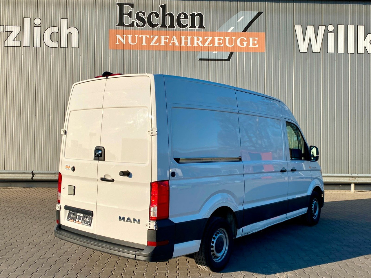 MAN TGE 3.140 | Seitentür*3x Sitze*Navi*Kamera*AC - Kaubik: pilt 5 MAN TGE 3.140 | Seitentür*3x Sitze*Navi*Kamera*AC - Kaubik: pilt 5