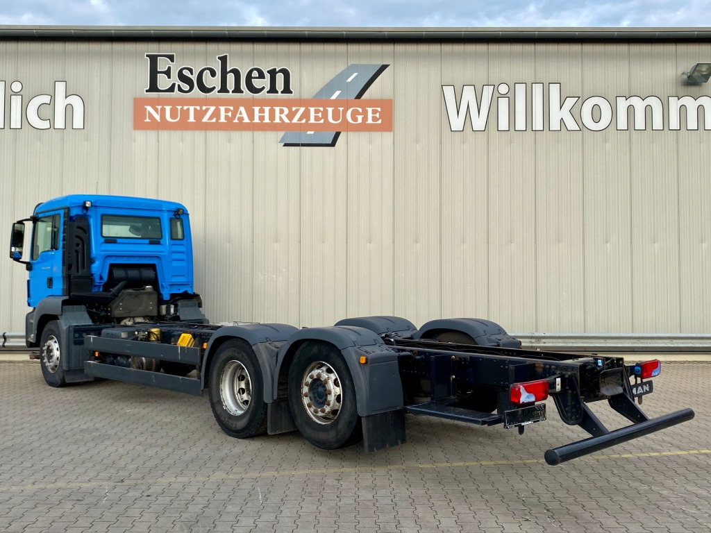 MAN TGS 26.420 6x2-4 LL - Kabiinišassiiga veoauto: pilt 3 MAN TGS 26.420 6x2-4 LL - Kabiinišassiiga veoauto: pilt 3