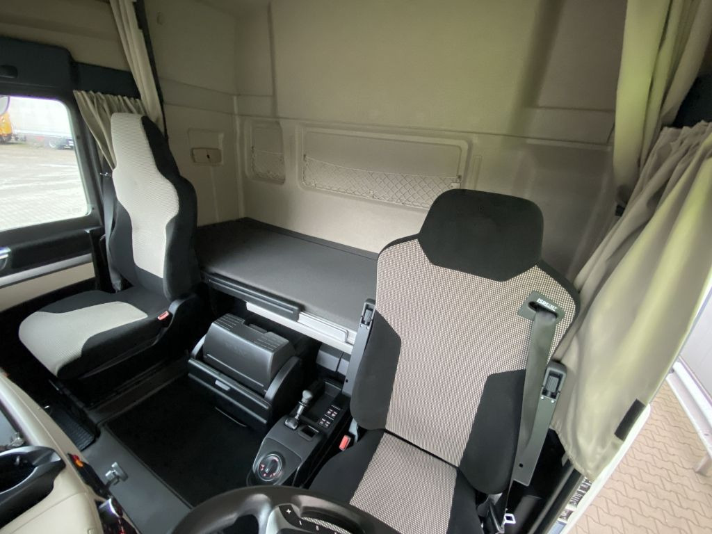 Madelveok/ Platvormveok, Kraanaga veoauto MAN TGX 26.500 6x2-4 LL | HMF 2110-Kran*XLX*Navi*AHK: pilt 13