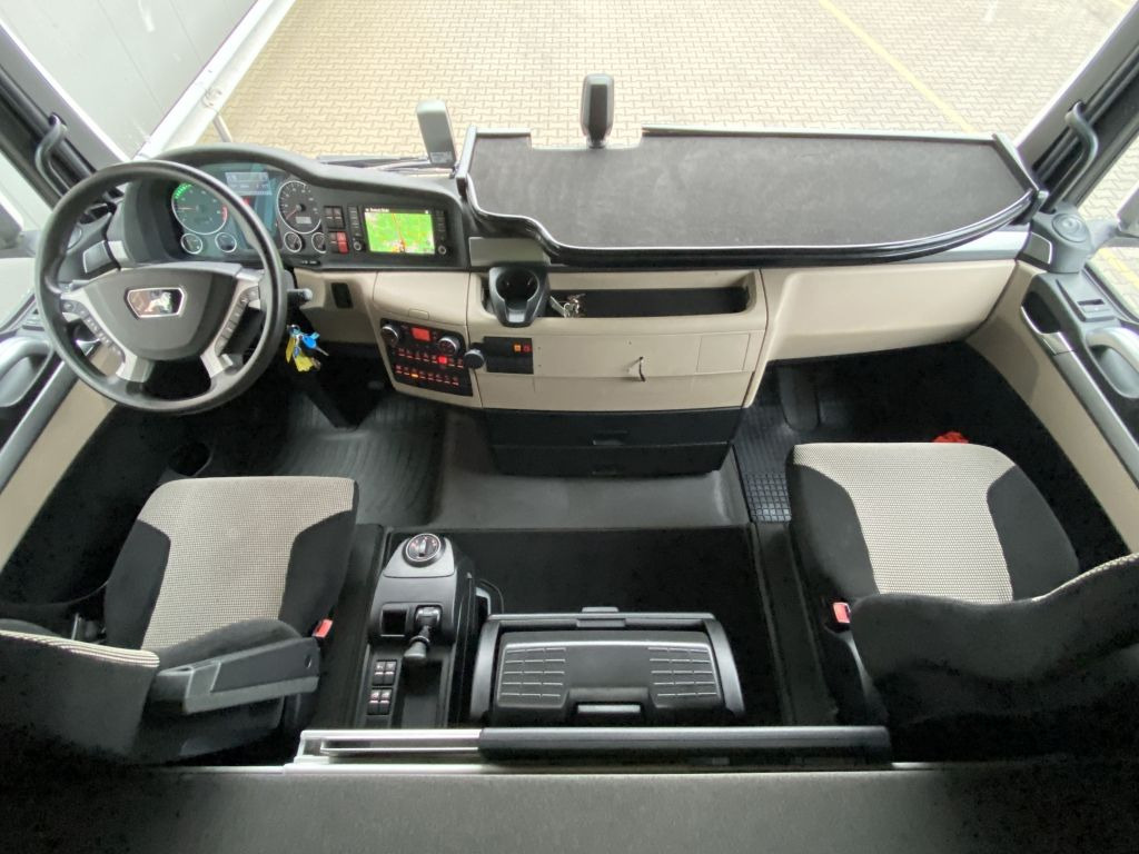 Madelveok/ Platvormveok, Kraanaga veoauto MAN TGX 26.500 6x2-4 LL | HMF 2110-Kran*XLX*Navi*AHK: pilt 15