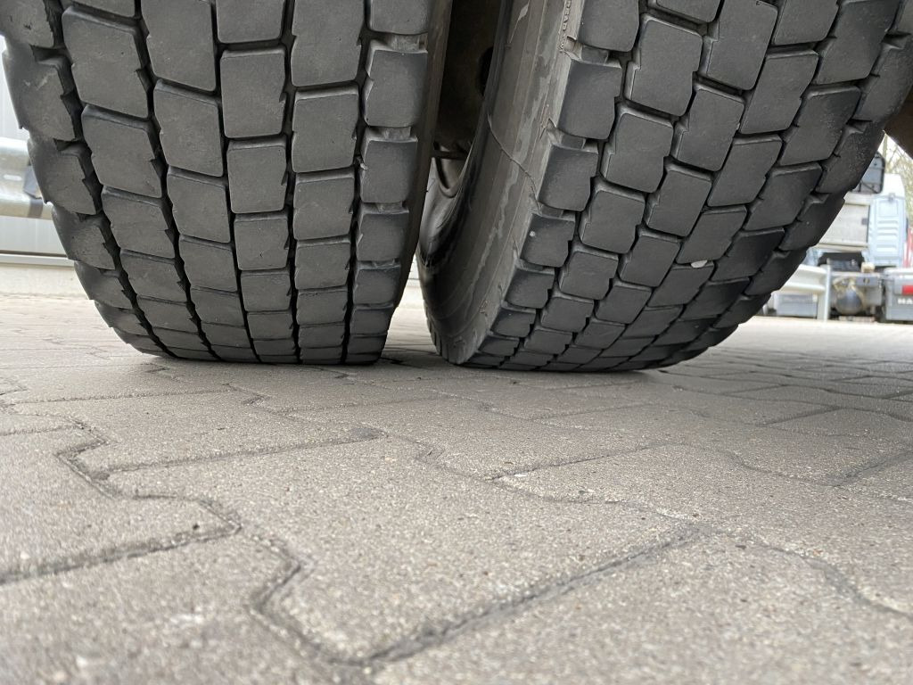 Mercedes-Benz 1820 SK | Speier A3*2x Kammern*13.700ltr*Navi - Tsisternauto: pilt 5 Mercedes-Benz 1820 SK | Speier A3*2x Kammern*13.700ltr*Navi - Tsisternauto: pilt 5