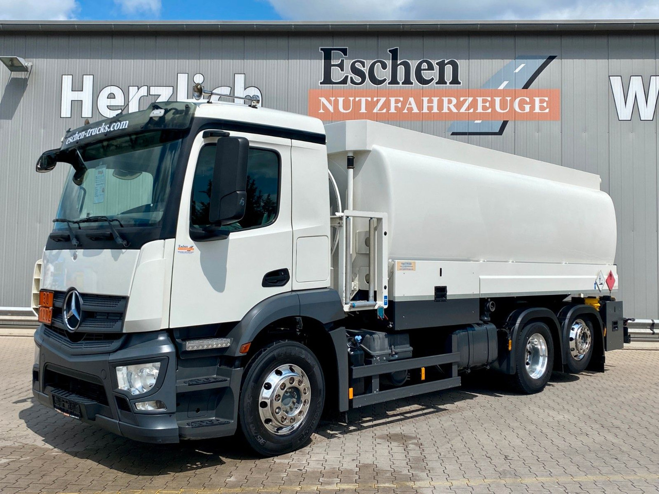 Mercedes-Benz 2540 Antos | A3*3x Kammern/20.990ltr*Kamera*Navi - Tsisternauto: pilt 1 Mercedes-Benz 2540 Antos | A3*3x Kammern/20.990ltr*Kamera*Navi - Tsisternauto: pilt 1
