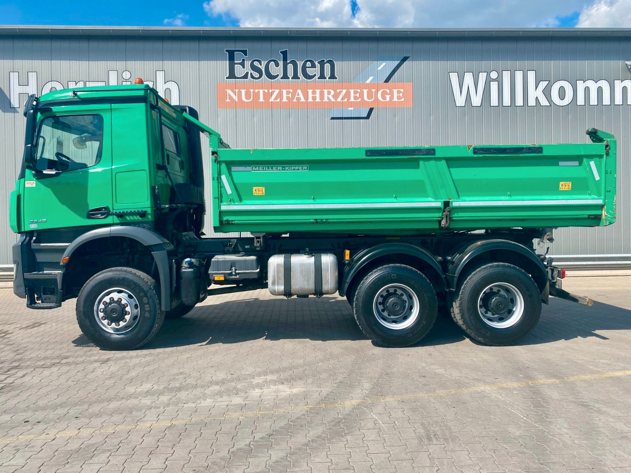 Mercedes-Benz 3345 Arocs 6x6 | MEILLER*Bordmatik*AHK*Blatt*AC - Kallurauto: pilt 3 Mercedes-Benz 3345 Arocs 6x6 | MEILLER*Bordmatik*AHK*Blatt*AC - Kallurauto: pilt 3
