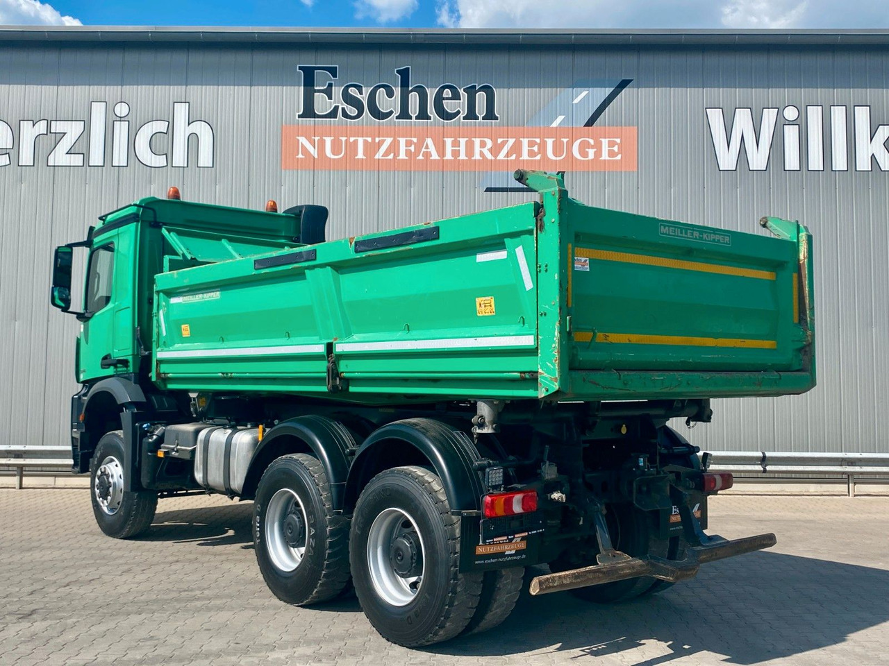 Mercedes-Benz 3345 Arocs 6x6 | MEILLER*Bordmatik*AHK*Blatt*AC - Kallurauto: pilt 4 Mercedes-Benz 3345 Arocs 6x6 | MEILLER*Bordmatik*AHK*Blatt*AC - Kallurauto: pilt 4