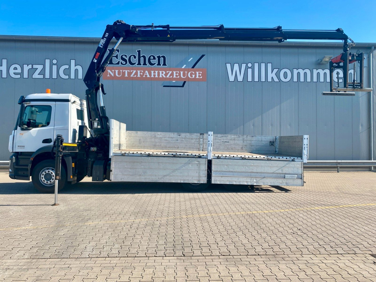 Mercedes-Benz Antos 2533 6x2 | X-HIDUO 188/ES-3*AHK*5+6.Kreis - Madelveok/ Platvormveok, Kraanaga veoauto: pilt 3 Mercedes-Benz Antos 2533 6x2 | X-HIDUO 188/ES-3*AHK*5+6.Kreis - Madelveok/ Platvormveok, Kraanaga veoauto: pilt 3