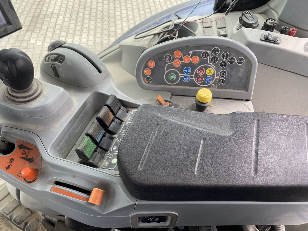 New Holland T7.315 AC 4x4 liising New Holland T7.315 AC 4x4: pilt 10